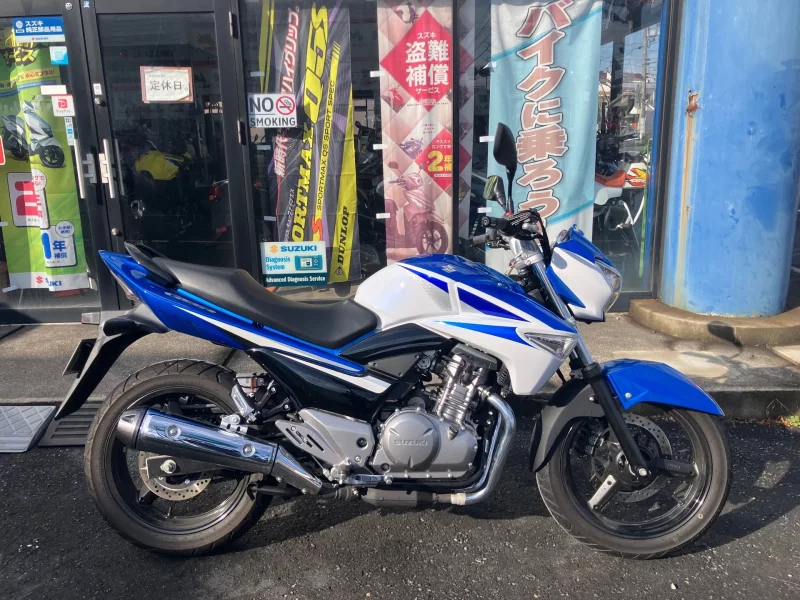 Suzuki GSR250 лот № 04166 оценка 4  с аукциона в Японии