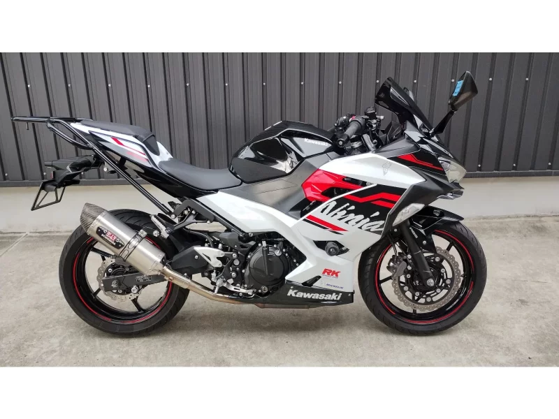 Kawasaki Ninja 400 лот № 00288 оценка 4  с аукциона в Японии