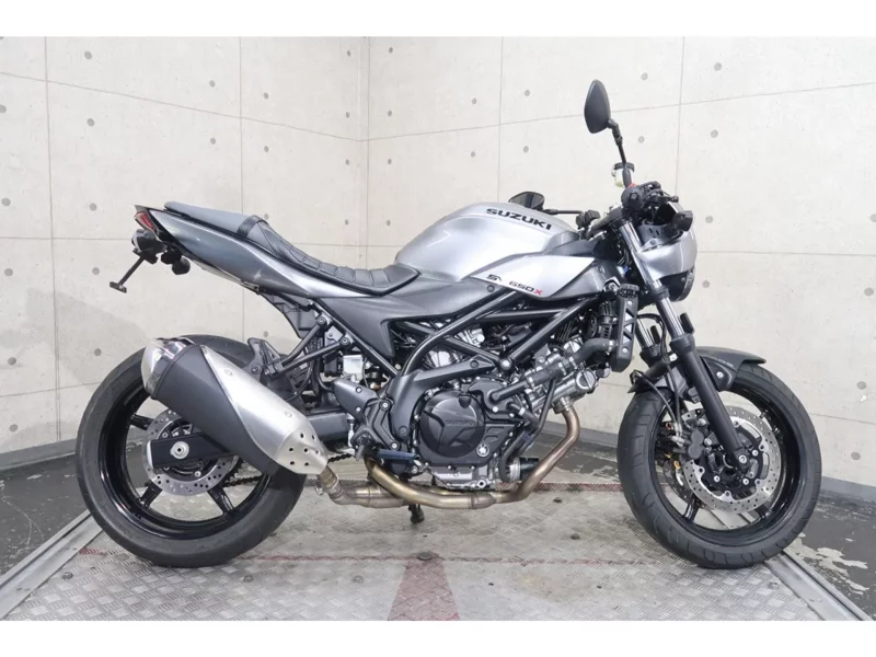 Suzuki SV650X ABS лот № 00408 оценка 4  с аукциона в Японии