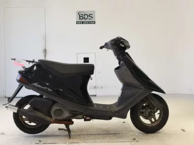 Suzuki ADDRESS V100