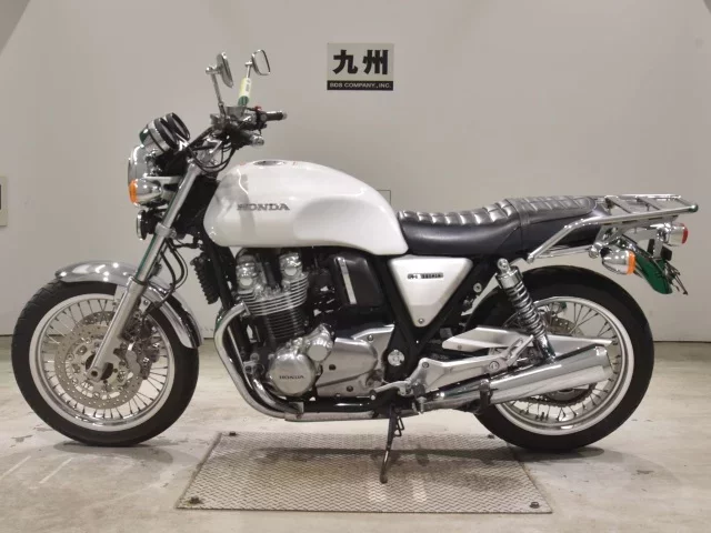 Honda CB1100EXAE PACKAGE