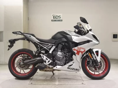 Suzuki GSX-8R  с аукциона в Японии