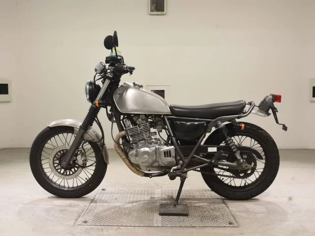 Suzuki GLASS TRACKER BIG BOY