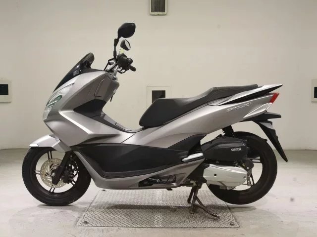Honda PCX125-2