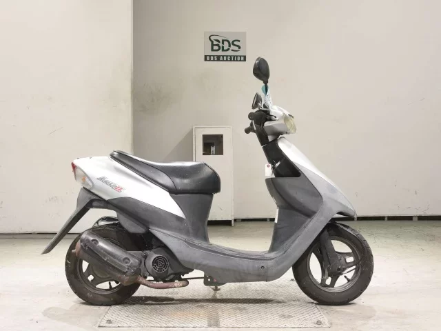 Suzuki LET S2