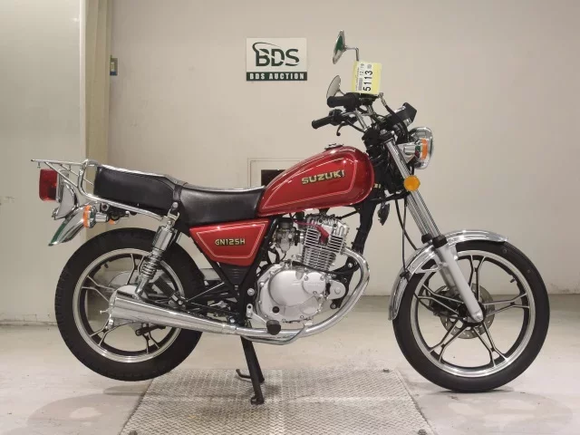 Suzuki GN125H