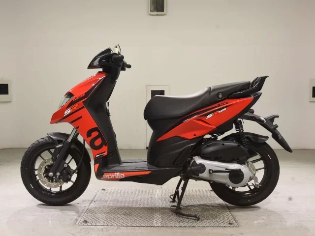 Aprilia APRILIA SR125