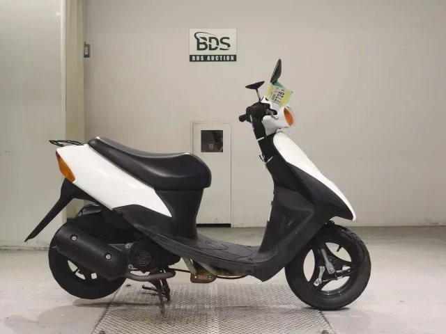 Suzuki LET S2