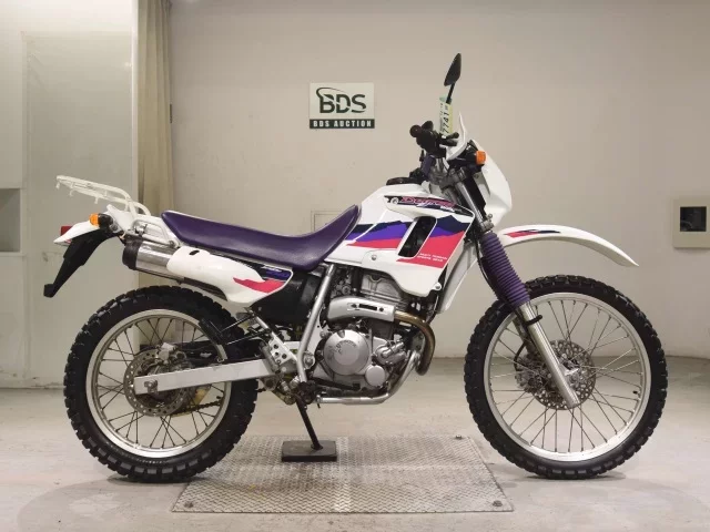 Honda XL250 DEGREE лот № 7741 оценка 4  с аукциона в Японии
