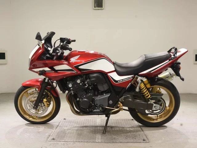 Honda CB400SFV-4 BOLDORABS
