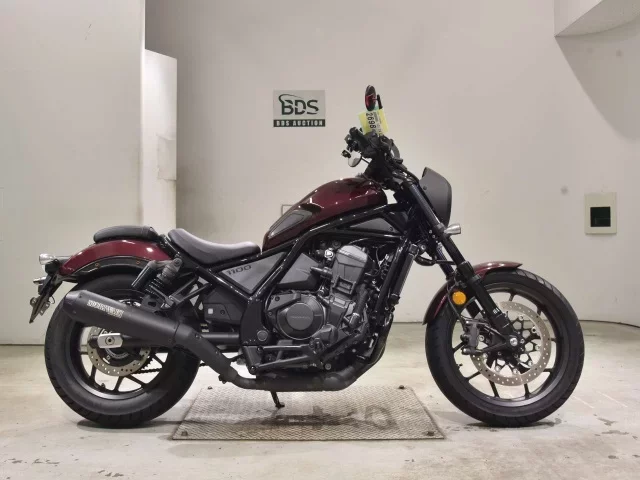 Honda REBEL 1100 лот № 2698 оценка 6  с аукциона в Японии