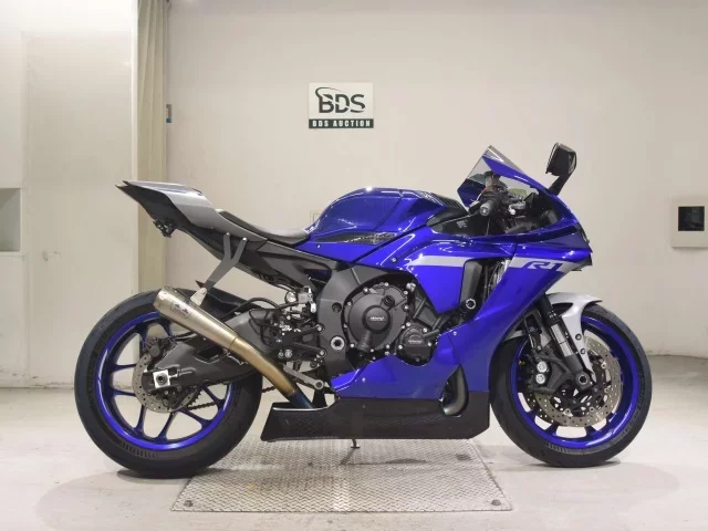 Yamaha YZF-R1 лот № 7718 оценка 5  с аукциона в Японии