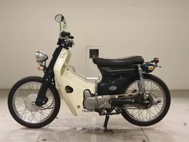 Honda C90