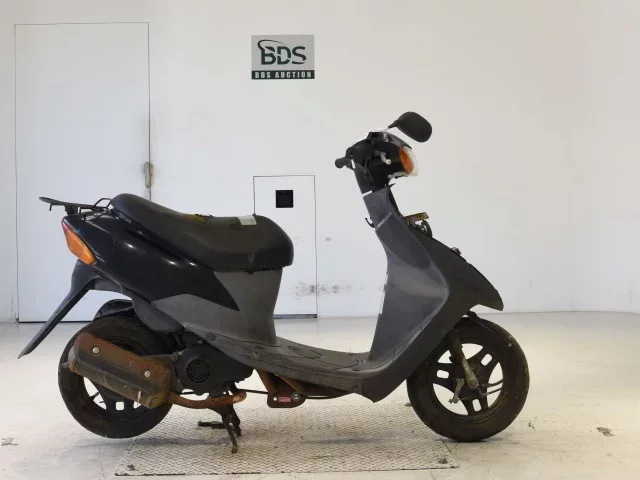 Suzuki LET S2