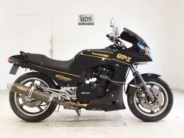 Kawasaki GPZ900R SHO LOUIS NOT EQUIPPED