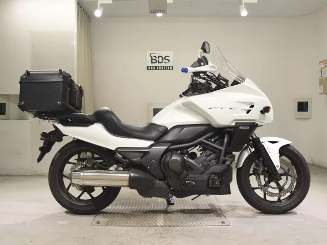 Honda CTX700D лот № 7598 оценка 5  с аукциона в Японии