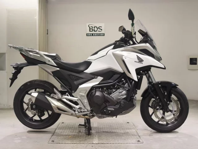 Honda NC750XD-3
