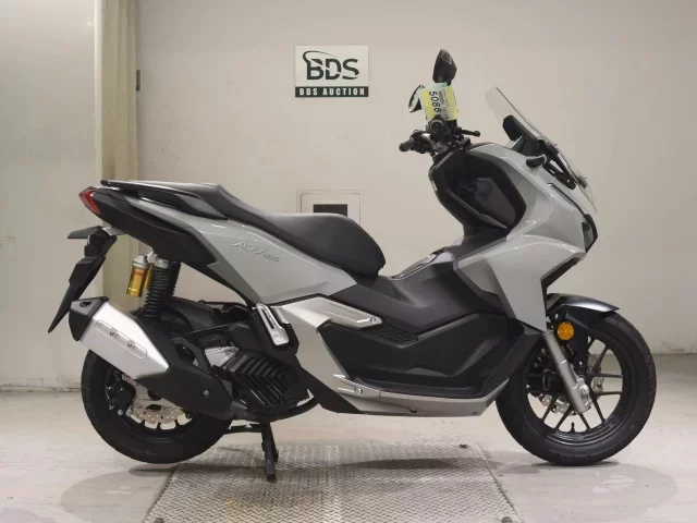 Honda ADV160
