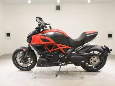 Ducati DUCATI DIAVEL CARBON  с аукциона в Японии