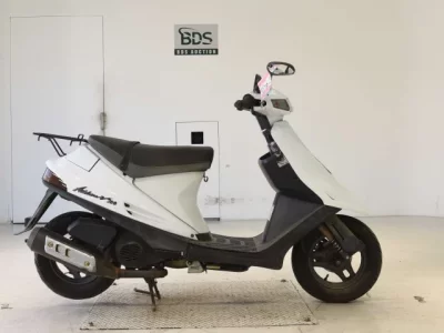Suzuki ADDRESS V100