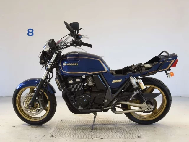Kawasaki ZRX400