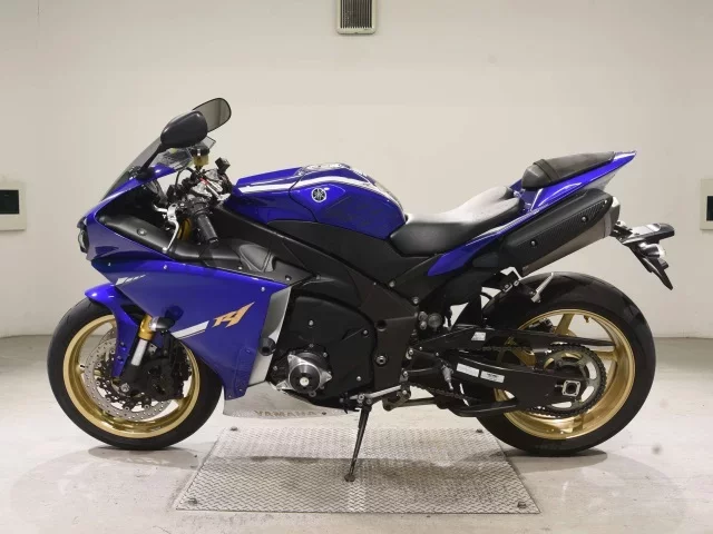 Yamaha YZF-R1
