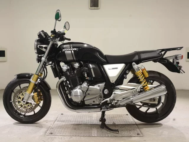 Honda CB1100RS
