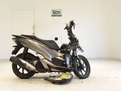 Honda PCX125-3
