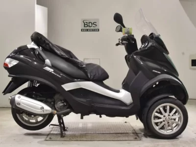 Piaggio PIAGGIO MP3 250