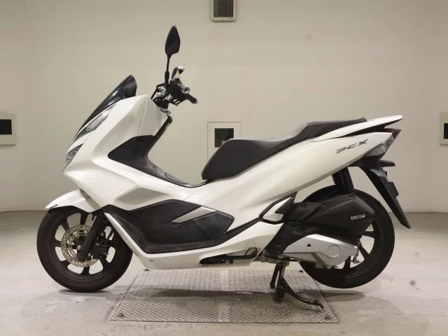 Honda PCX125-3