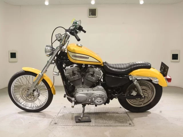 Harley-Davidson HARLEY XL883C