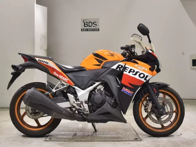 Honda CBR250R ABS лот № 2707 оценка 4  с аукциона в Японии