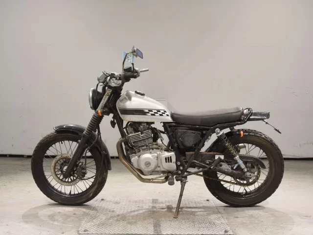 Suzuki GLASS TRACKER BIG BOY