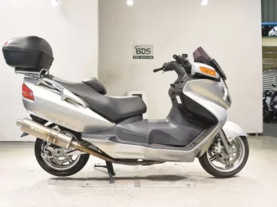 Suzuki SKYWAVE 650