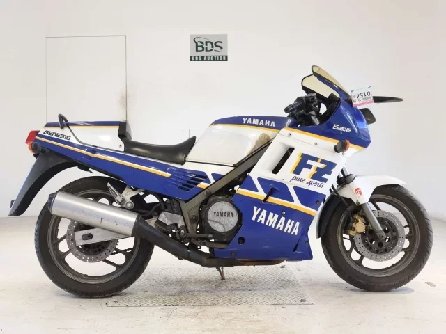 Yamaha FZ750