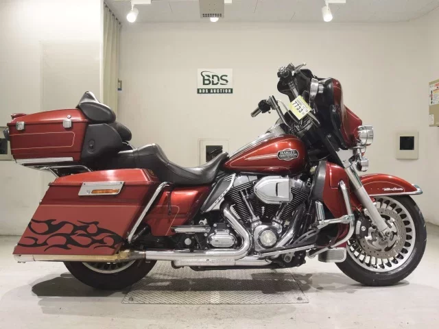 Harley-Davidson HARLEY FLHTCU1580 лот № 7733 оценка 4  с аукциона в Японии