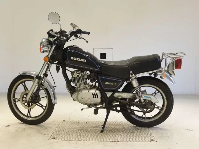 Suzuki GN125H