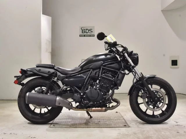 Kawasaki ELIMINATOR 400-3 лот № 2602 оценка 4  с аукциона в Японии