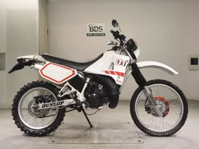 Yamaha DT125R