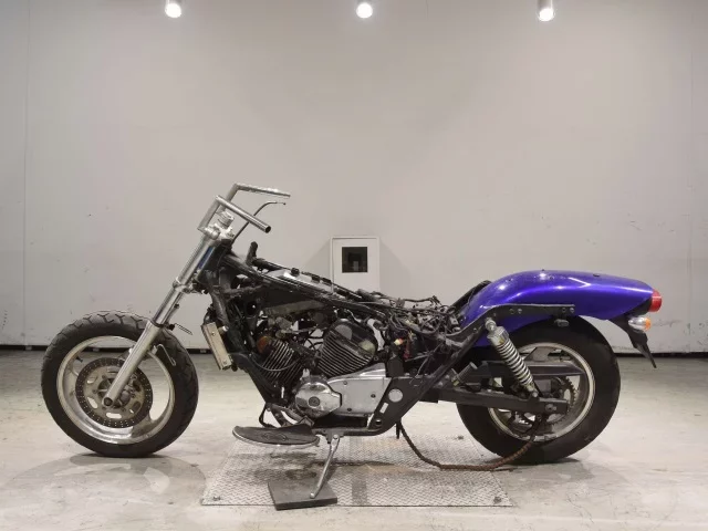 Kawasaki ELIMINATOR 250V SHO LOUIS NOT EQUIPPED