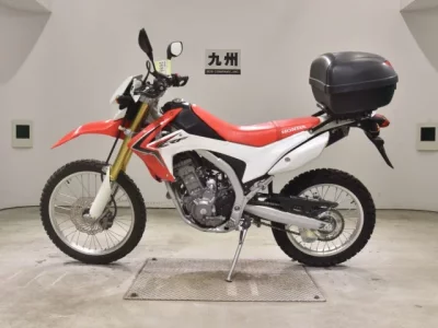 Honda CRF250L лот № 2686 оценка 4  с аукциона в Японии 2
