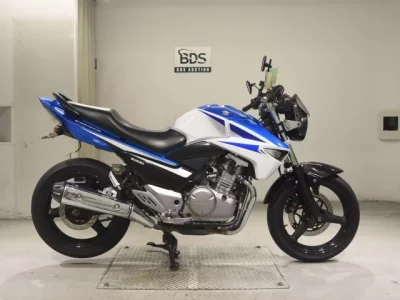 Suzuki GSR250  с аукциона в Японии