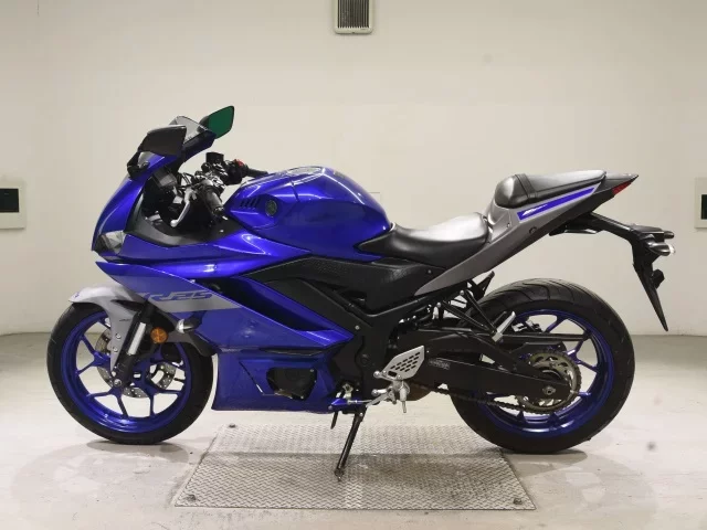 Yamaha YZF-R25A