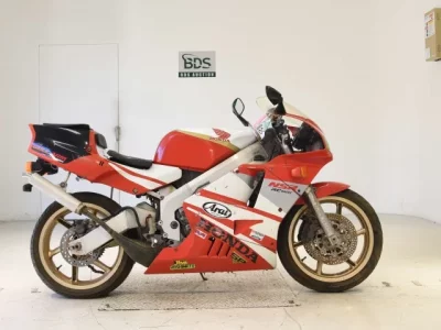 Honda NSR250R-4SP SHO LOUIS NOT EQUIPPED