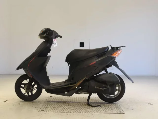 Suzuki ADDRESS V50