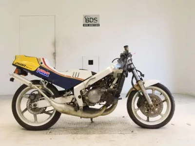 Honda NSR250R-2