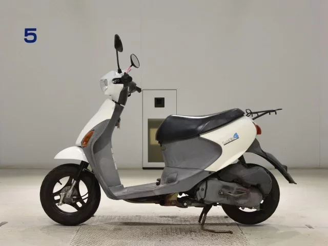Suzuki LET S4