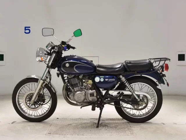 Suzuki ST250E