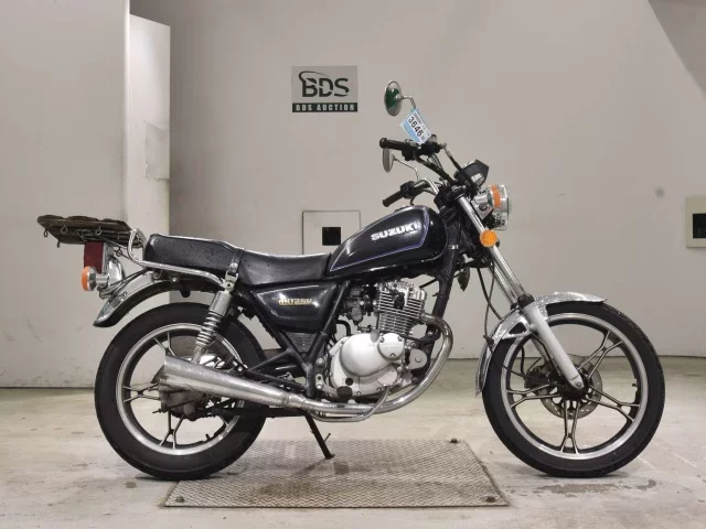 Suzuki GN125H