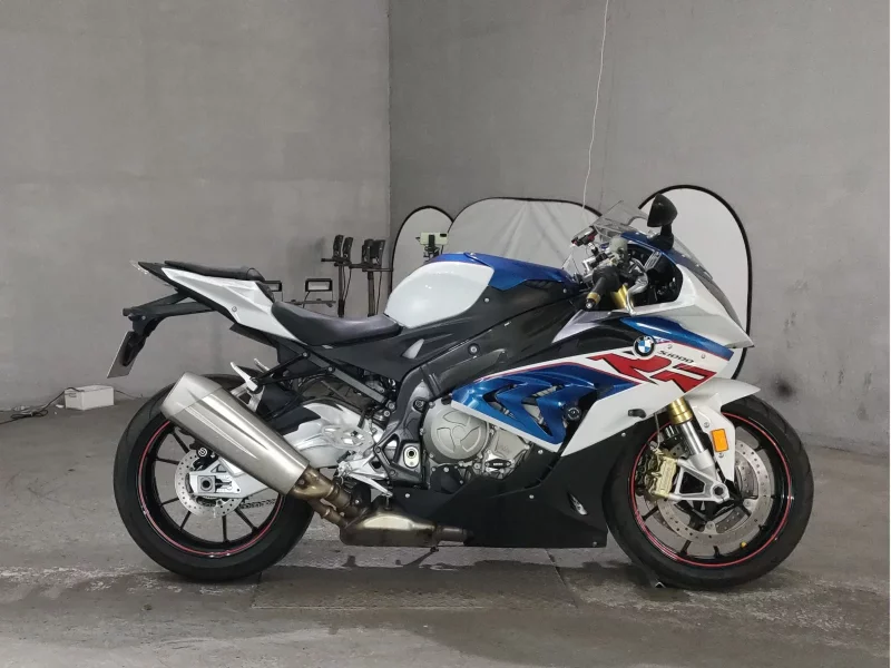 BMW  S1000RR лот № 7058 оценка 4  с аукциона в Японии